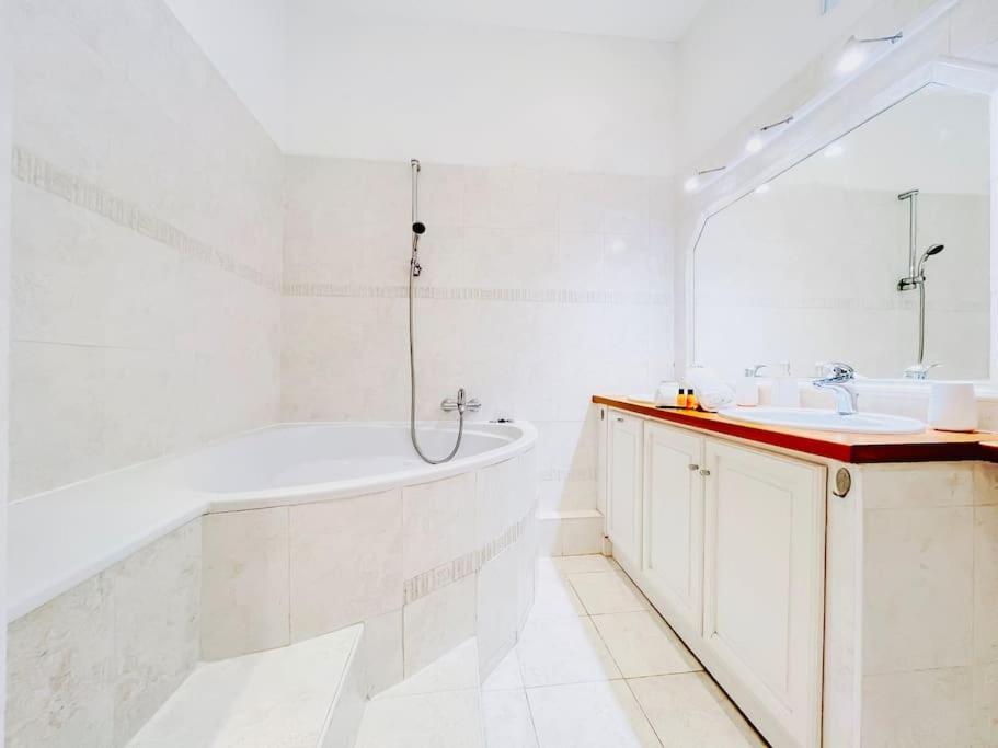 Appartement Le Bel Epoque - Centre Cannes
